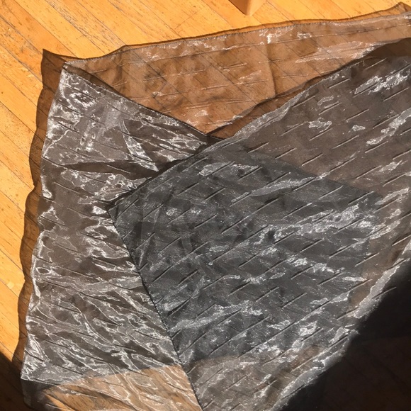 Silver scarf - Picture 3 of 4